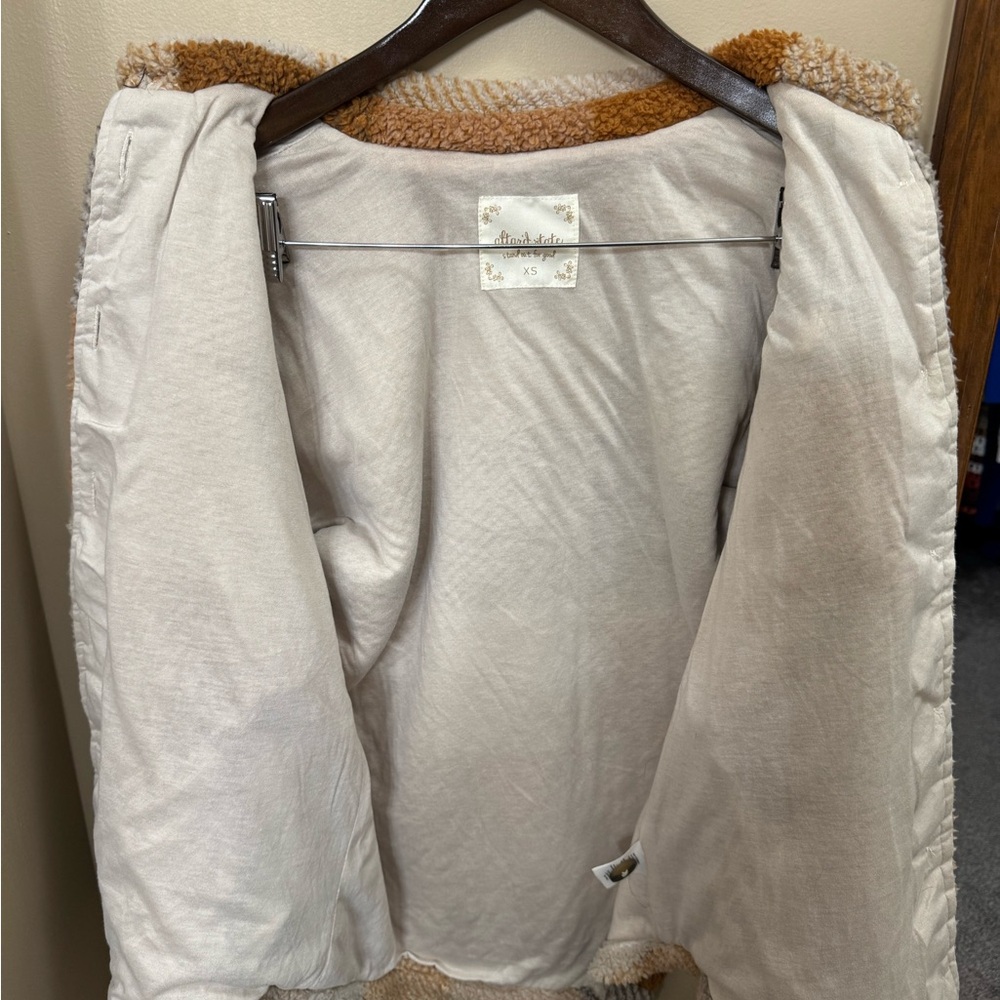Altar’d State Sherpa Jacket - Shacket - Picture 3 of 4